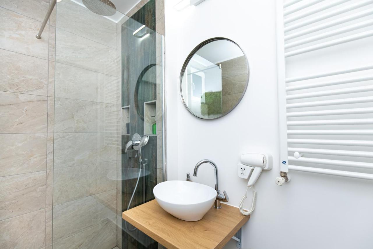 Metropole Apartments Studio Old City Bucharest Luaran gambar